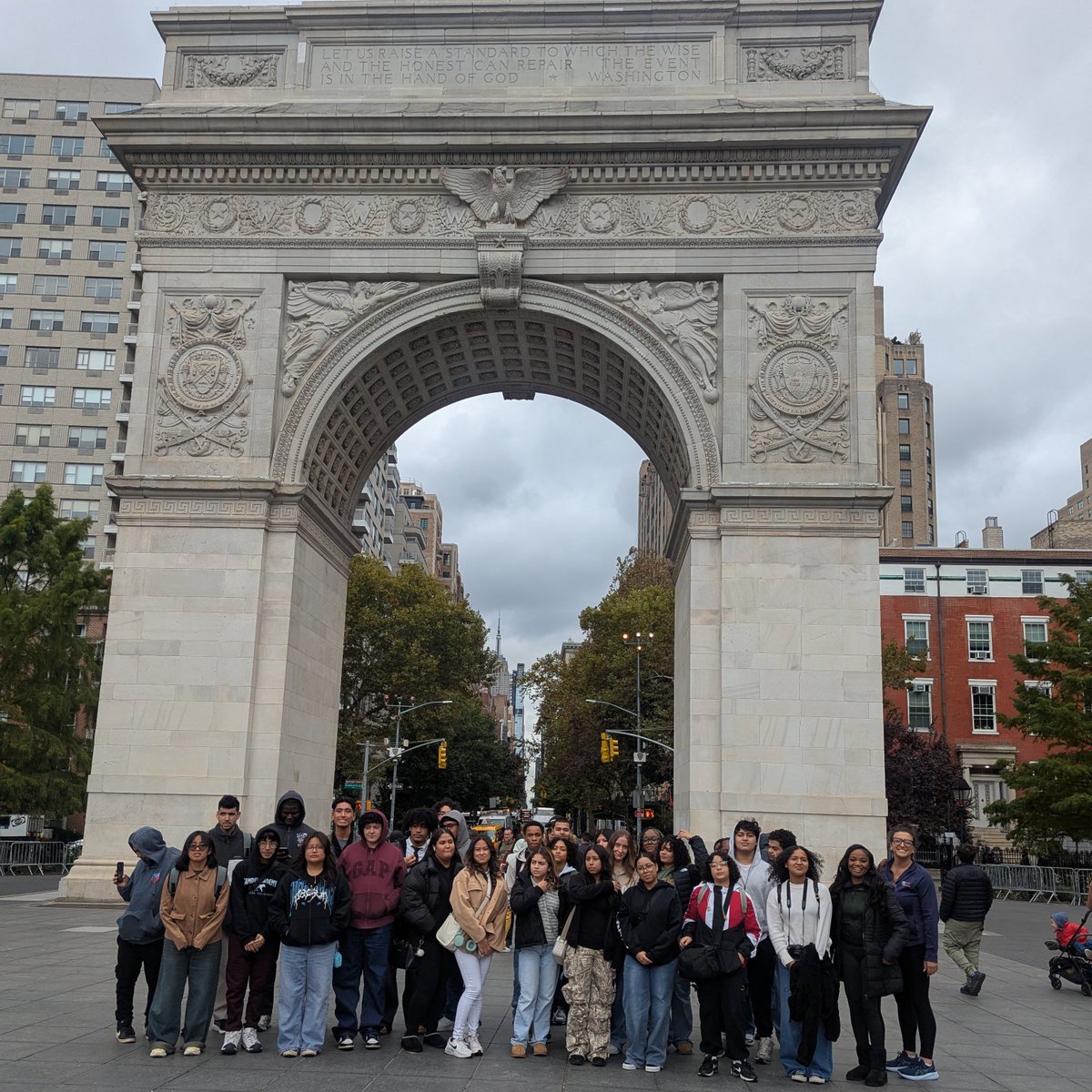 shanetakecharge's tweet image. Guide Camden Takes on NYC! 🌆

From Washington Square Park to Times Square, our students explored NYU and Columbia, meeting leaders, touring campuses, and soaking in classic collegiate vibes.

Thanks to Camden Academy and our amazing chaperones! 💙

#GuideCamden #TakeCharge