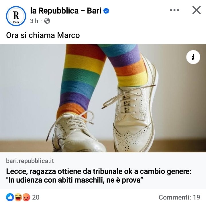 Ciosef_'s tweet photo. Come si denuncia una testata giornalistica per istigazione omofoba? I titoli sono specchietti per allodole per facilitare l'odio nei commenti. 
Period 
#laRepubblica https://t.co/muCfW93WIu