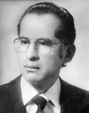 juangobotero's tweet photo. Alfonso Reyes Echandia.
1932-1985. Chaparral (Tolima).
Jurista admirable.
Asesinado en el Palacio de Justicia. 
Una herida que 40 años después sigue abierta! https://t.co/QndJO6SpG3