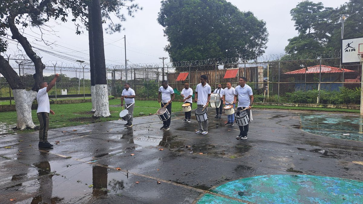 Dirección General del Sistema Penitenciario tweet media