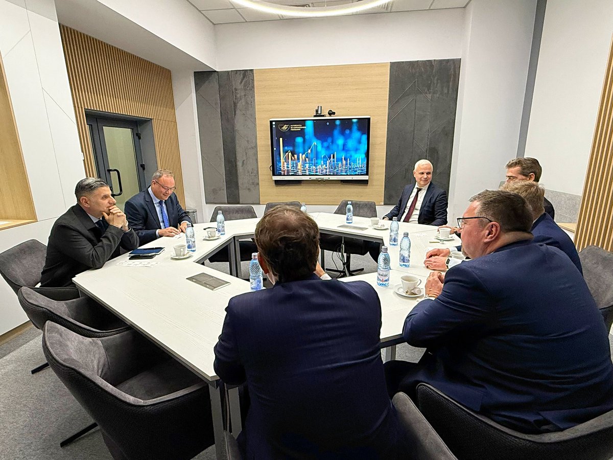 Hosted #Generali leadership today at ASF together with VP Sorin Mititelu.
Discussed non-bank markets, insurance priorities &amp; stronger consumer/investor protection. 
🤝 Committed to transparency, stability &amp; innovation for a resilient financial sector.
