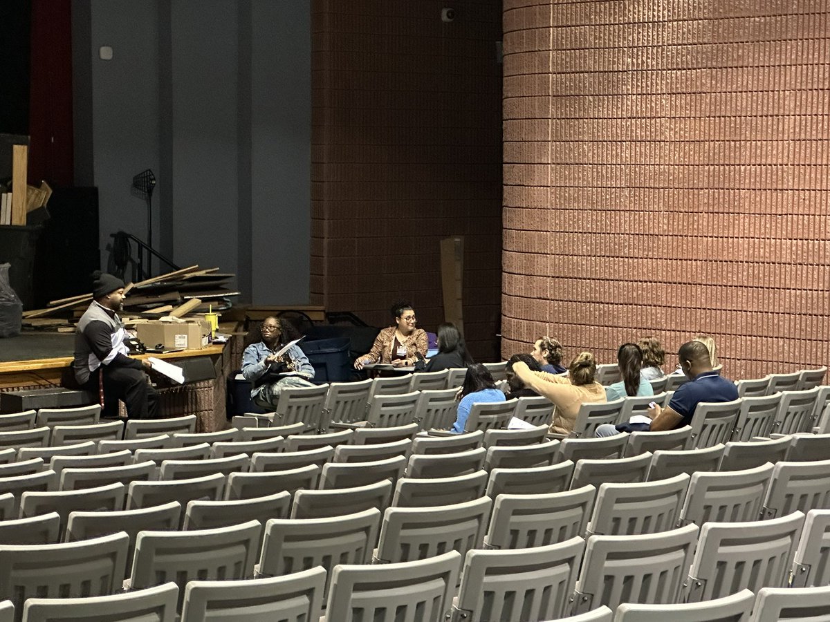 FCS_NSHS_Princ's tweet photo. Engaging our staff in a STEAM activity to start them thinking about Project Based Learning and how we will integrate STEAM across all content areas. #NSHSFullSteamAhead @NorthSpringsHS @alexbatesedu @RebeccaSWms https://t.co/S5pipjQMx7
