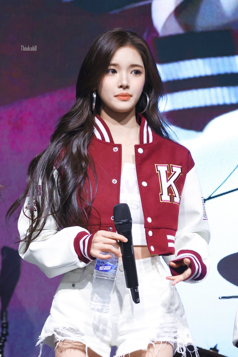 ThinkabU_0412's tweet photo. 251103 고려대

#유하 #H2H #하투하
#하츠투하츠 #YUHA #Hearts2Hearts https://t.co/assuOjjddB