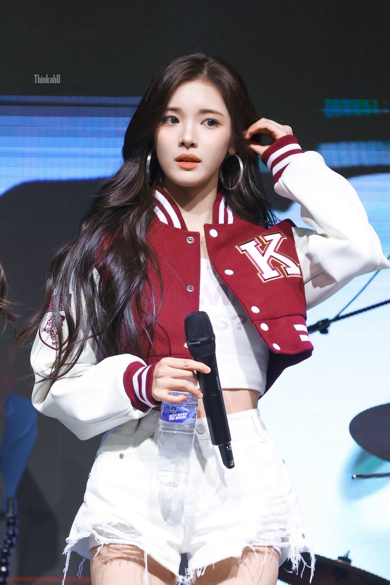 ThinkabU_0412's tweet photo. 251103 고려대

#유하 #H2H #하투하
#하츠투하츠 #YUHA #Hearts2Hearts https://t.co/assuOjjddB