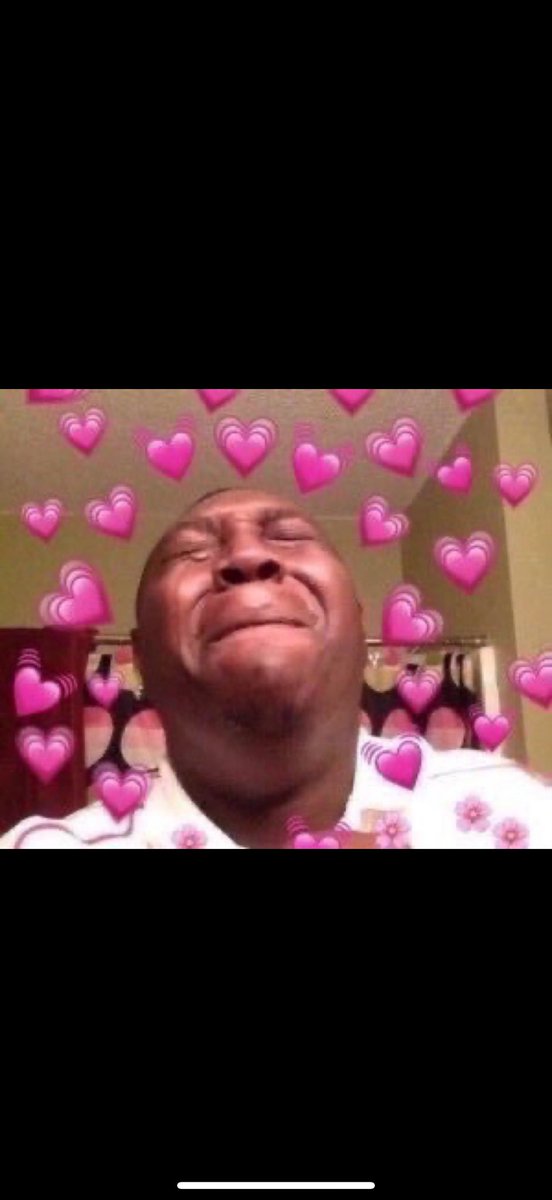 luzveraaaa's tweet photo. Me listening to sparks thinking about my life https://t.co/Vtz0yAiNTj