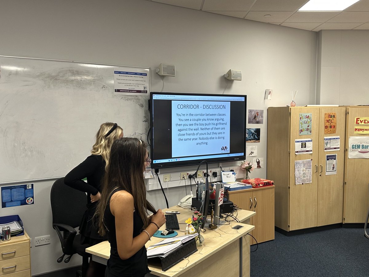 GreWoodGuidance's tweet photo. It’s been a very enriching and exciting week ⁦@Greenwood_Acad⁩ - with remembrance assemblies, Police talks on anti social behaviour and hate crime as well as excellent MVP inputs to our S1/2 classes by our senior leaders. #growingyou #leadinglearning 🎤📚 https://t.co/Sj5Lx7Qm2o