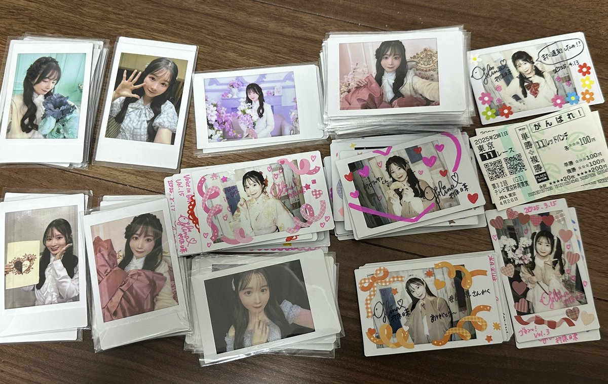 マジでチェキの数多すぎて並べるのすら無理だった… いいチェキが多