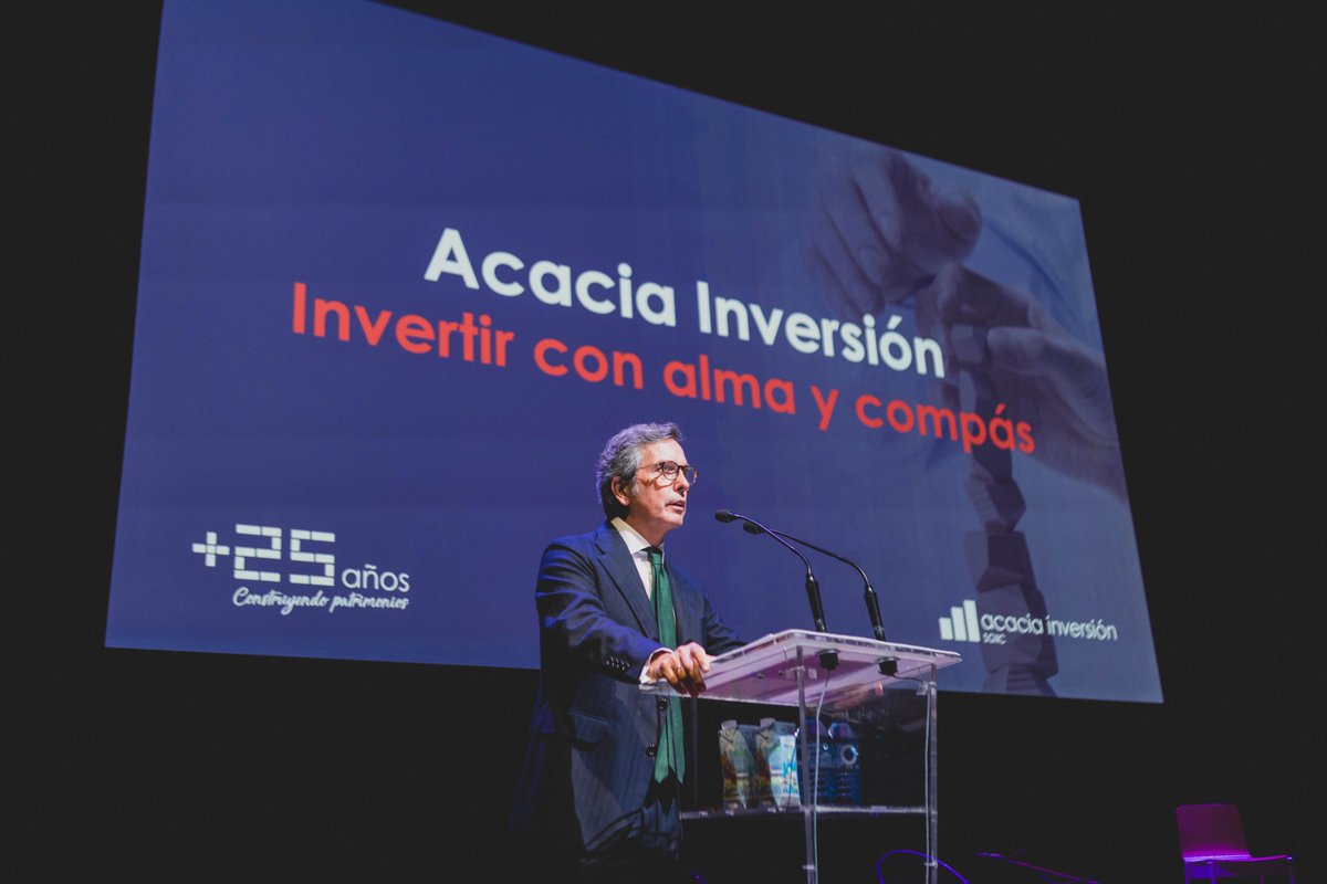 ACACIAINVERSION's tweet image. 🥂 Bajo el lema “Invertir con alma y compás”, el @MuseoGuggenheim Bilbao acogió nuestra Reunión Anual con Inversores 2025. Una velada en la que compartimos nuestra visión de mercados y evolución de las estrategias de inversión de Acacia, además de disfrutar del mejor flamenco 🧵
