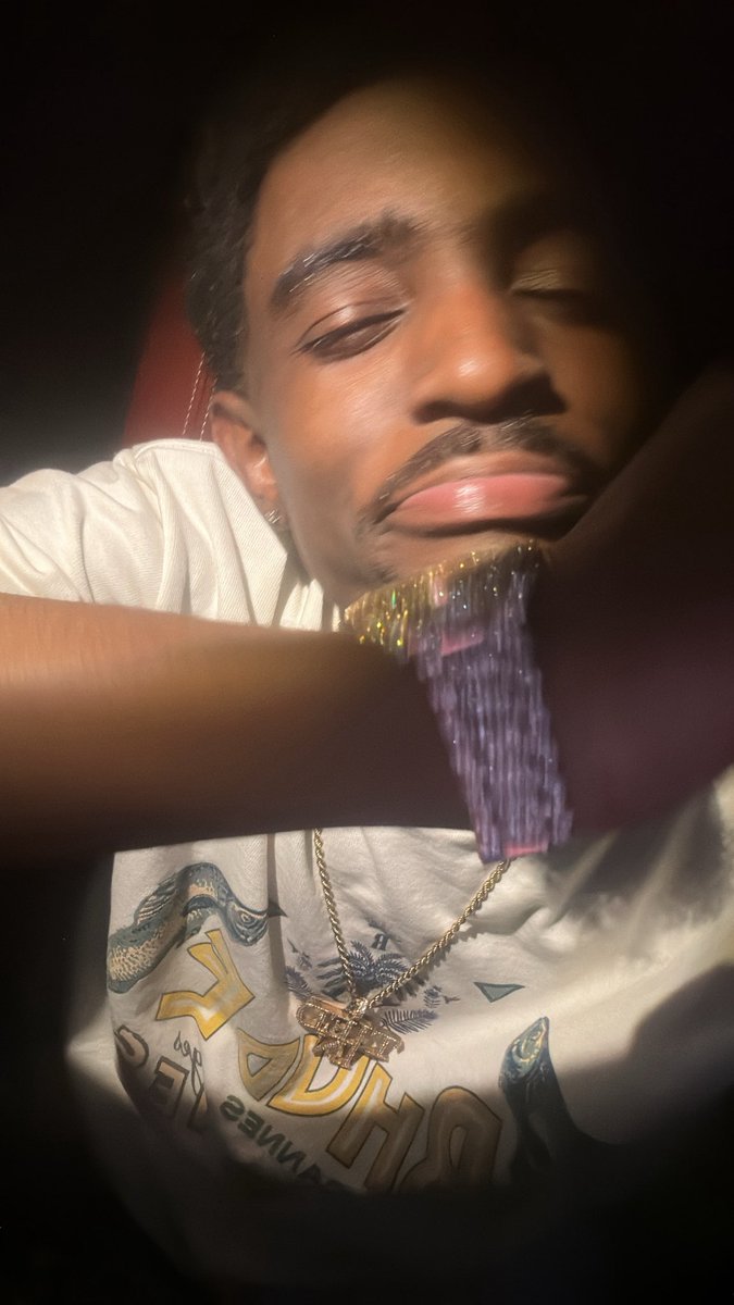 1shotwes tweet media