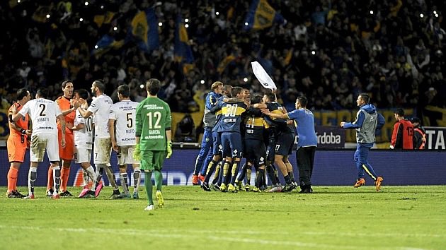 #Central A 10 años del mayor ROBO en la historia del Futbol Argentino, Diego Ceballos, Marcelo Aumente y Ernesto Uziga beneficiaron descaradamente a Boca en esa Final, el día mas negro del Futbol Argentino, ni olvido ni perdón.