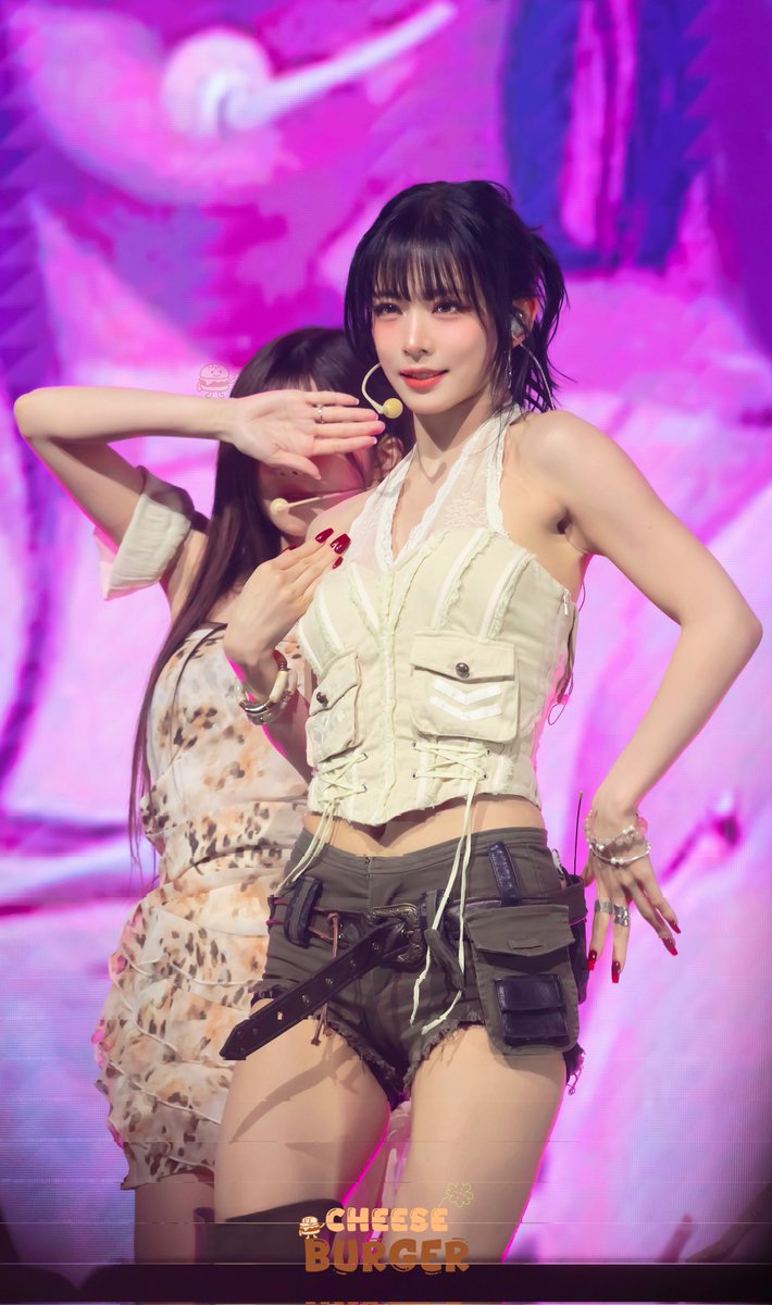 #fromis_9 #프로미스나인 #송하영 #박지원 #이채영 #이나경 #백지헌
#fromis_9_WORLDTOUR
#NOW_TOMORROW
#NOW_TOMORROW_TAIPEI

이채영 1p