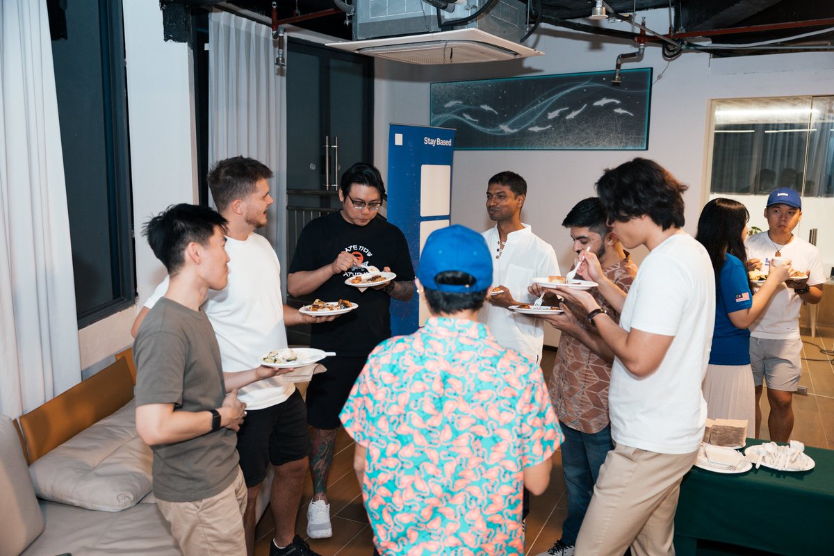Base APAC tweet media