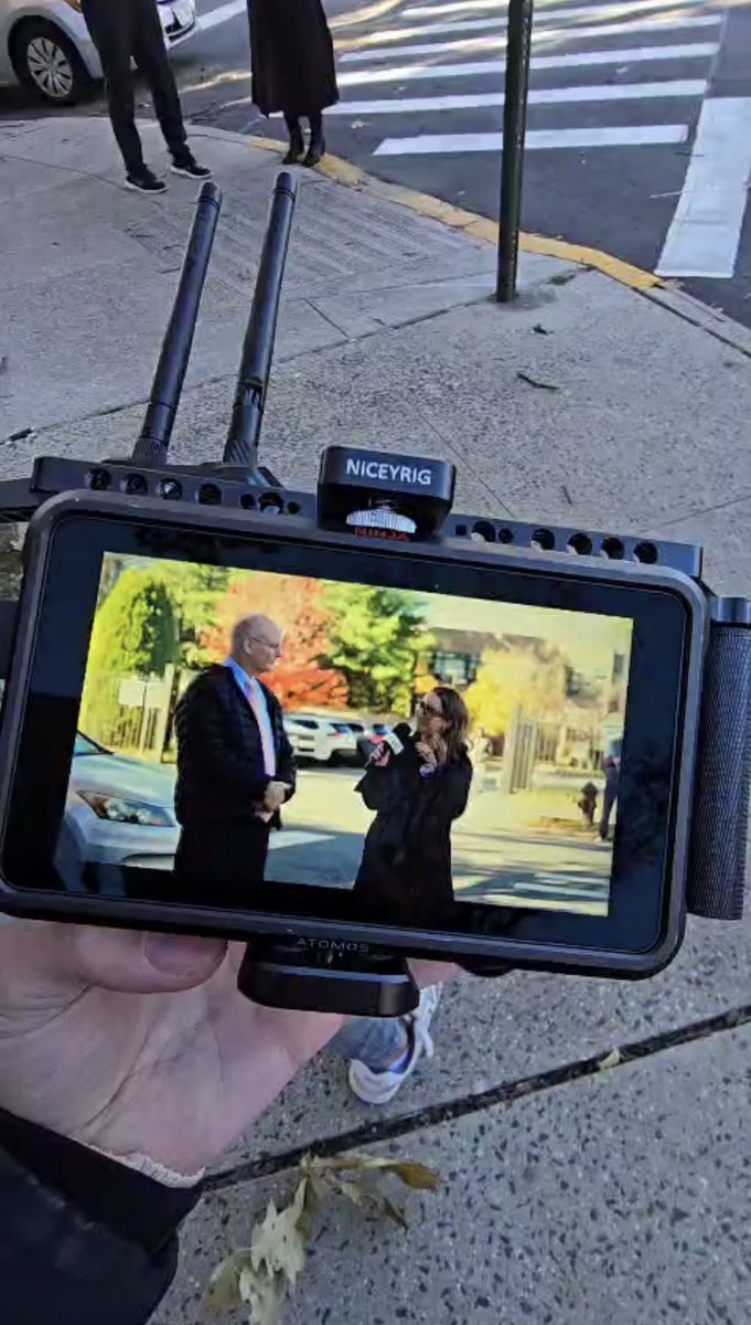 Hitting polling sites across NYC to find out what the Jewish community has been doing in mobilizing historic Jewish voter turnout! 

First stop: Riverdale

Follow along on Instagram <a href="/TeachCoalition_/">Teach Coalition</a> <a href="/TeachNYS/">TeachNYS</a>