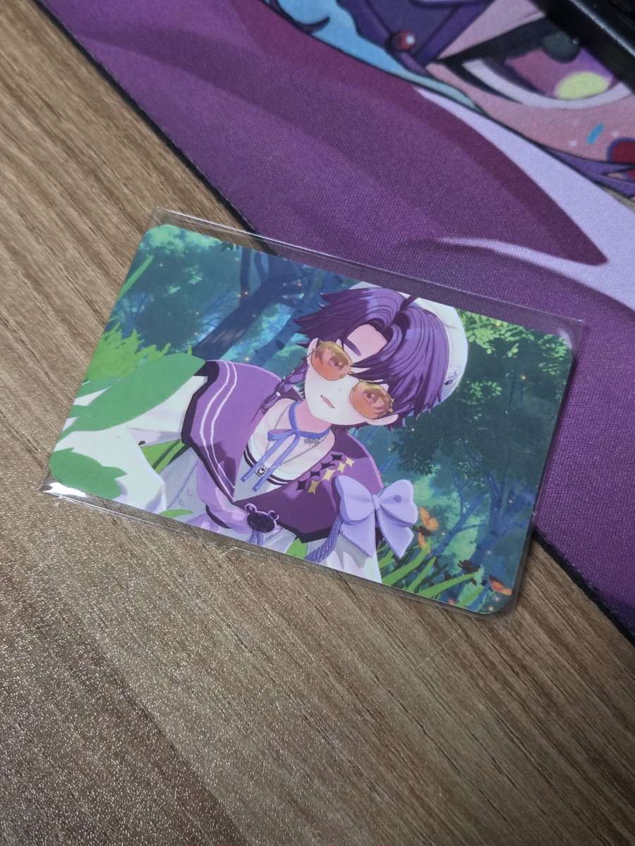 애더기..포카 누워있는 버전으로 교환 해주실 천사 꿀곰 찾아요우 🐻