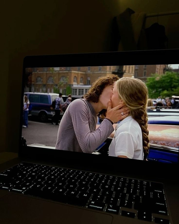 cinephiIie's tweet image. 