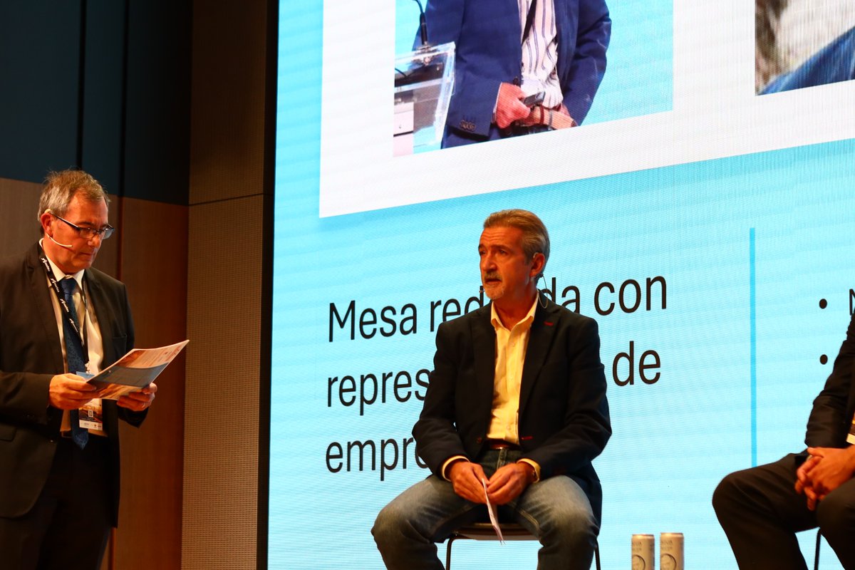 Nuestro consejero, Javier Cameo, ha participado hoy en una mesa redonda de la #XXJornadaASEFMA para analizar los resultados del PRTR en el sector asfáltico.

¡Atentos que os contaremos todo sobre su intervención en una noticia en nuestra web! tecnofirmes.es/noticias