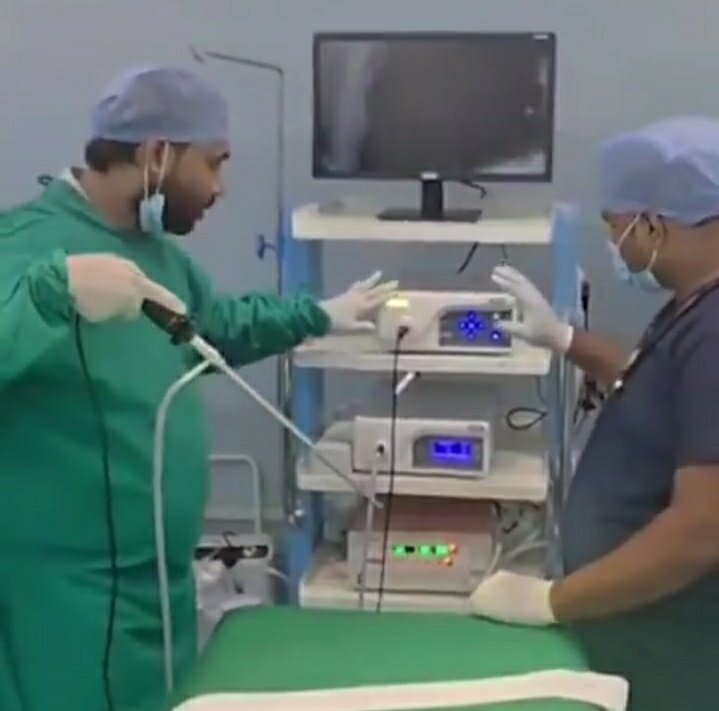 KraantiKumar's tweet image. बिहार में विधानसभा चुनाव के शोर शराबे के बीच एक आदमी चुप चाप जनता के सेवा के लिए अस्पताल बनाया है.

ना वो बाहुबली है, ना MLA या MP है और ना ही DM या SP है. वो एक सुपरस्टार शिक्षक हैं, नाम है KHAN SIR.

KHAN SIR का पटना में बनाया हुआ अस्पताल शुरू हो चुका है. जहां गरीब आदमी आसानी…