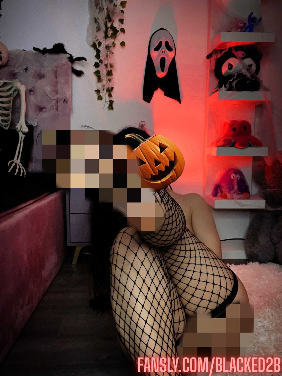 BlackedTwoB's tweet photo. Mother said not to hurt you but you look delicious and I'm very thirsty...you don't mind if I take a bite right?

❤️,🔁 and💬 "please mommy" for the uncensored pic!

Find more on fansly: https://t.co/7DRKCCZ7K4

cassandra dimitrescu RE Resident Evil snowbunny QoS spade BNWO BBC https://t.co/wvto33O0K0