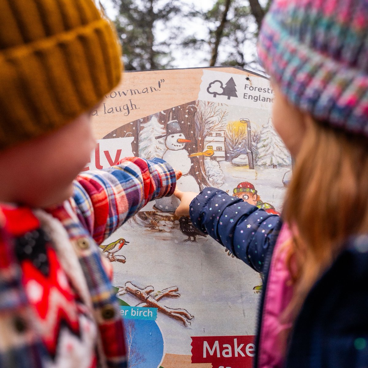 Join Stick Man on a festive adventure this winter on our brand-new Christmas trail 🎁

Team up with Stick Man and Santa to get the final present to the family tree, and enjoy a joyful journey through Bedgebury National Pinetum and Forest together 🌳

👉forestryeng.land/stick-man-bedg…
