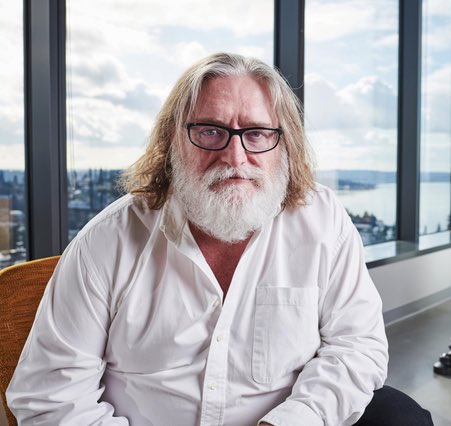 Jojolion_2011_'s tweet photo. Gabe newell es 2 años más joven que araki https://t.co/vGDel5QolW
