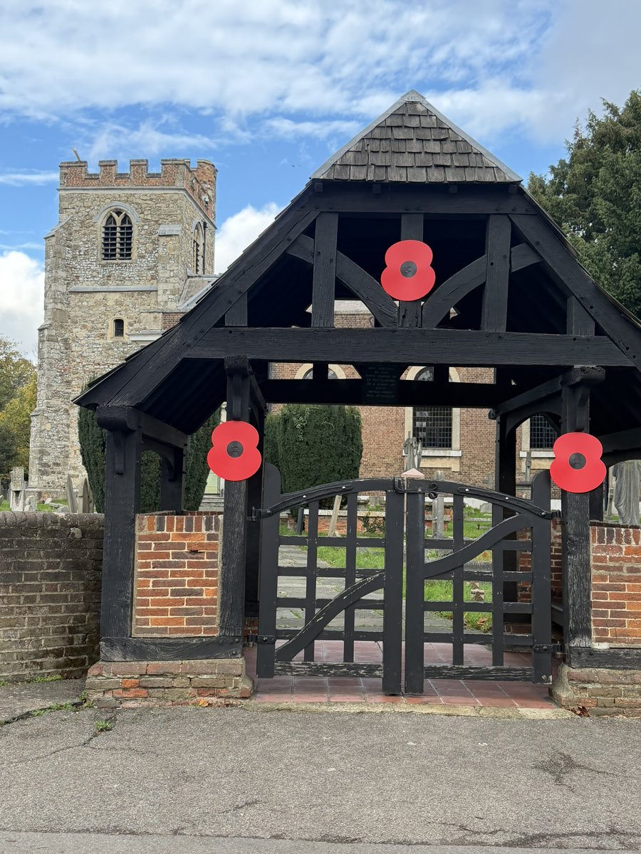 We look forward to marking #RemembranceSunday with our 09:15 Parish Eucharist, then gathering at Edgware High St at 10:30 for a Multifaith Remembrance Service  including the National Silence at 11:00. “We Will Remember Them.” #LestWeForget