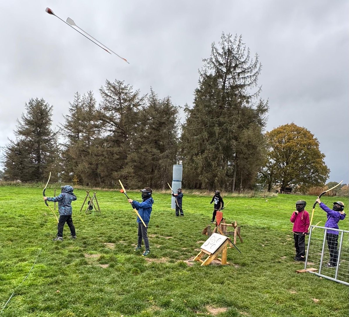 BarnfieldsPS's tweet image. Some sharp shooting (and even sharper dodging) during Archery Tag today! 🎯