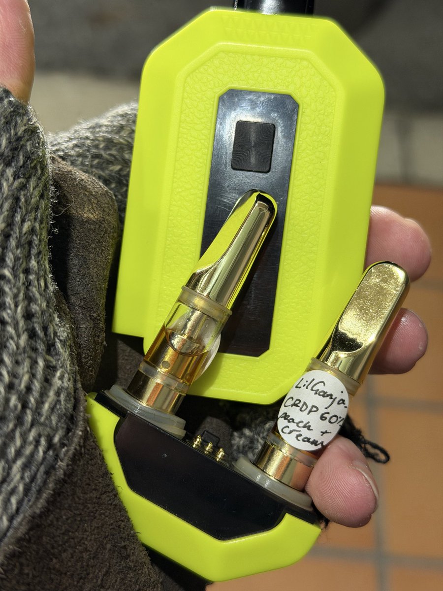 AltnoidsJapan's tweet image. Double teaming 60% indica and hybrid #CRDP from @lilganja_0420 @LGS1205 @lilgstore420 tonight.🫠🫠🫠😝