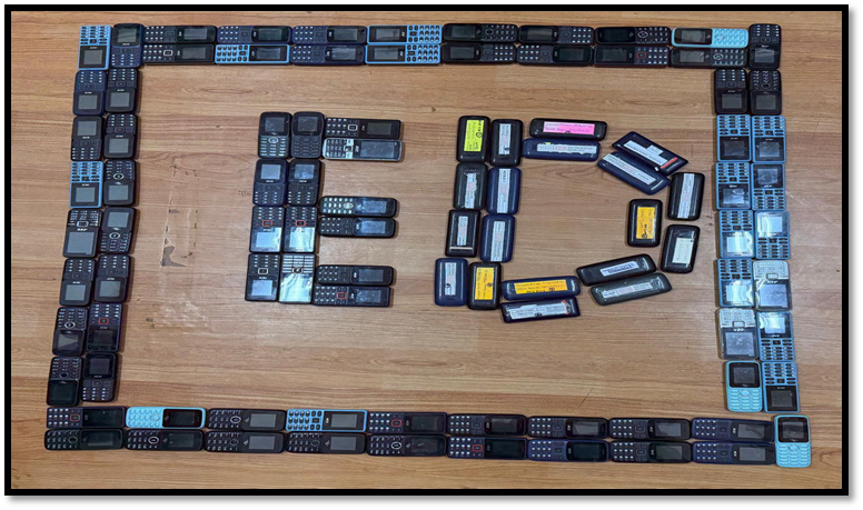 dir_ed's tweet photo. ED, HIU, New Delhi, has conducted search operations on 29/10/2025 at multiple locations in Mumbai under PMLA, 2002 in connection with ongoing investigations against M/s Varanium Cloud Ltd., its Promoter Harshavardhan Sabale and other associated entities. During the searches, various incriminating documents, digital devices, 400 cheque books linked to mule bank accounts and more than 200 SIM cards, contained in more than 100 dual SIM mobile phones were recovered and seized.