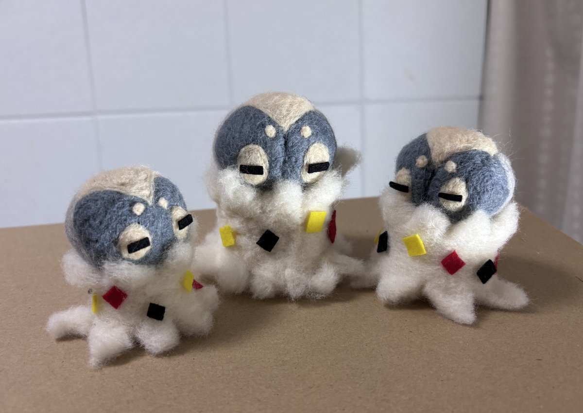 羊毛フェルトで『コフーライ』を作りました(3匹目)