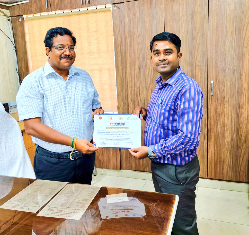 Honored to receive appreciation from Additional Director (PHC) Dr. Sampath sir at #DPHICON2025! A truly inspiring day at Periyar University, Salem. Feeling motivated! 🙌🎉
For Poster presentation on #Physicalactivity