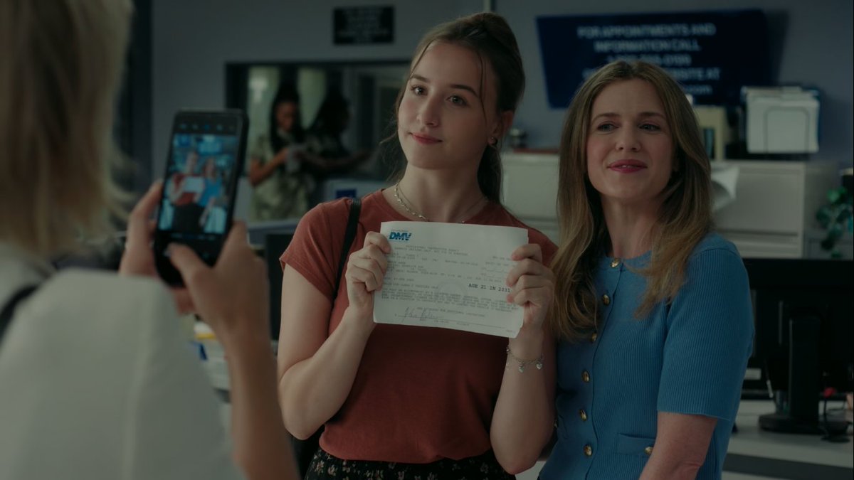 m4ggiequinn's tweet image. aw colette you deserve the world #dmvcbs