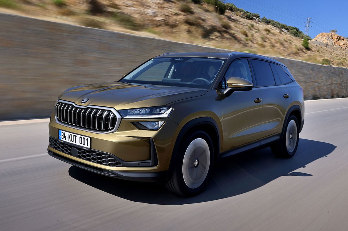 Skoda, 2025 yılının ilk dokuz ayında satışlarını yüzde 14,1 artırarak 765 bin 700 adede ulaştı.

carmedya.com/skoda-auto-ilk…

#carmedya #skoda #otomobil #car #satış #reklamdeğil #haber <a href="/SkodaTurkiye/">Škoda Türkiye</a>