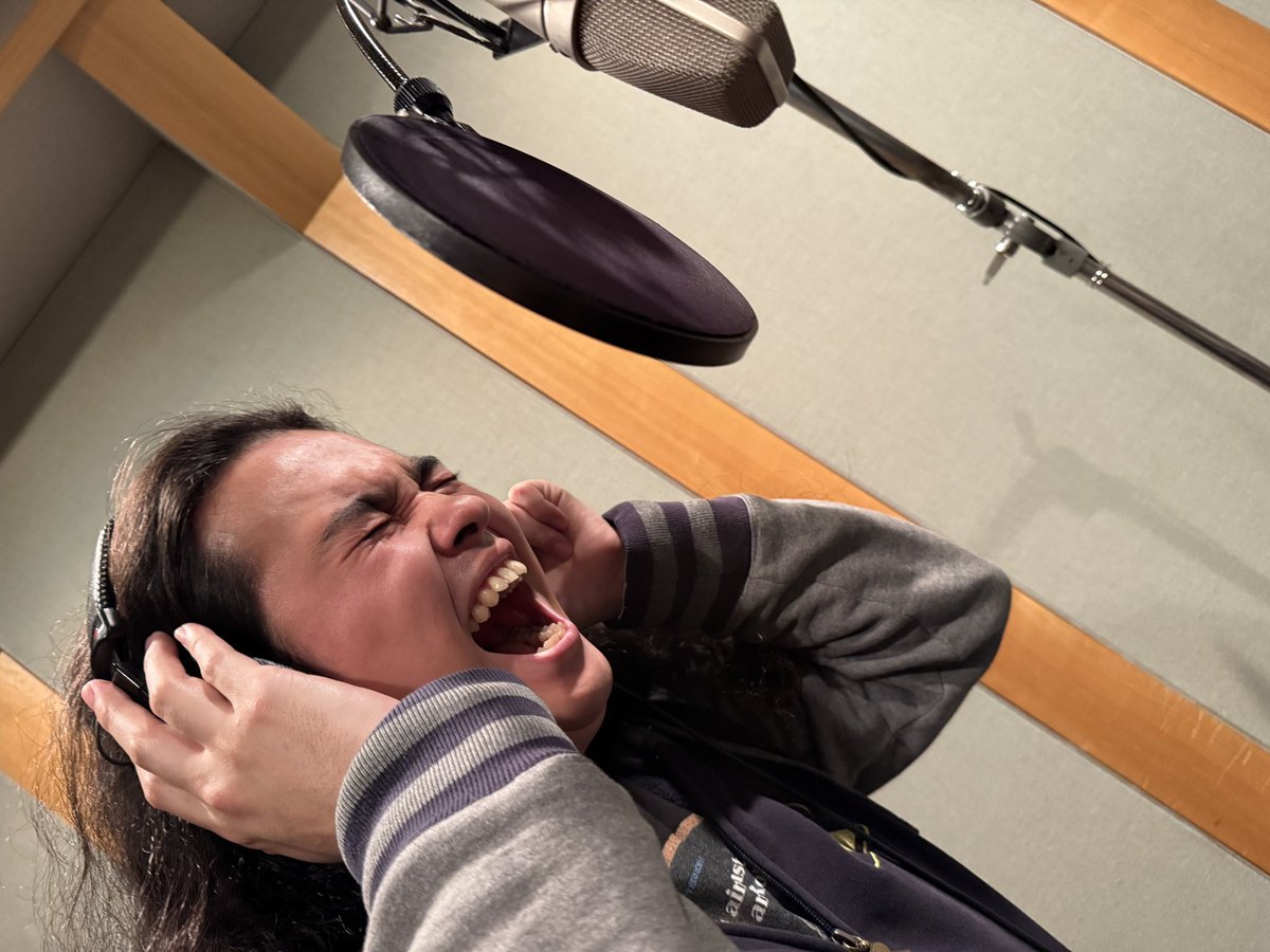 久々の投稿になってしまったけども、本日はRYOTOと共に某所へレコーディングに…

力の限りシャウトして顔が真っ赤になりました笑