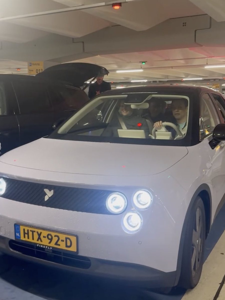 I'm on a Europe business trip, and big thanks to our Netherlands team for the warm welcome and airport pickup. It's so much fun to drive the firefly that everyone wanted the wheel, and finally I got the position!😁 #NIO #BlueSkyComing #firefly #roadtrip