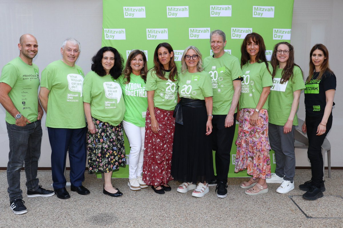 MitzvahDay's tweet photo. To the Mitzvah Day trustees, past and present, thank you for your unwavering commitment to Mitzvah Day!

This trustee week, we are highlight the hero’s behind the scene of our charities.  Thank you for all that you do to support the very important work of Mitzvah Day👏🏼💚 https://t.co/MsgbcYUyEt