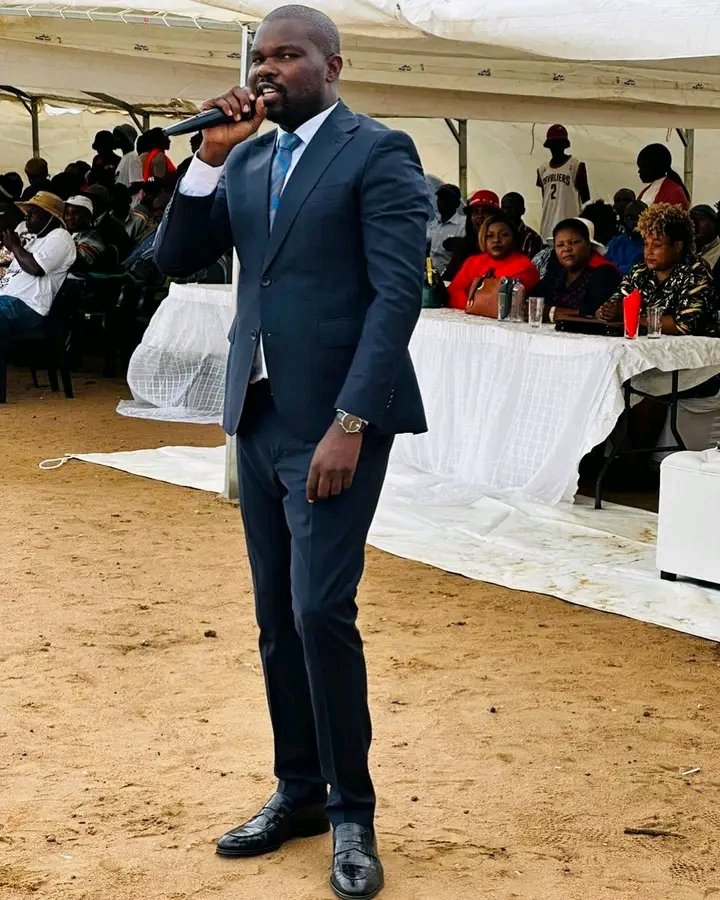 Hon Minister Tino Machakaire tweet media