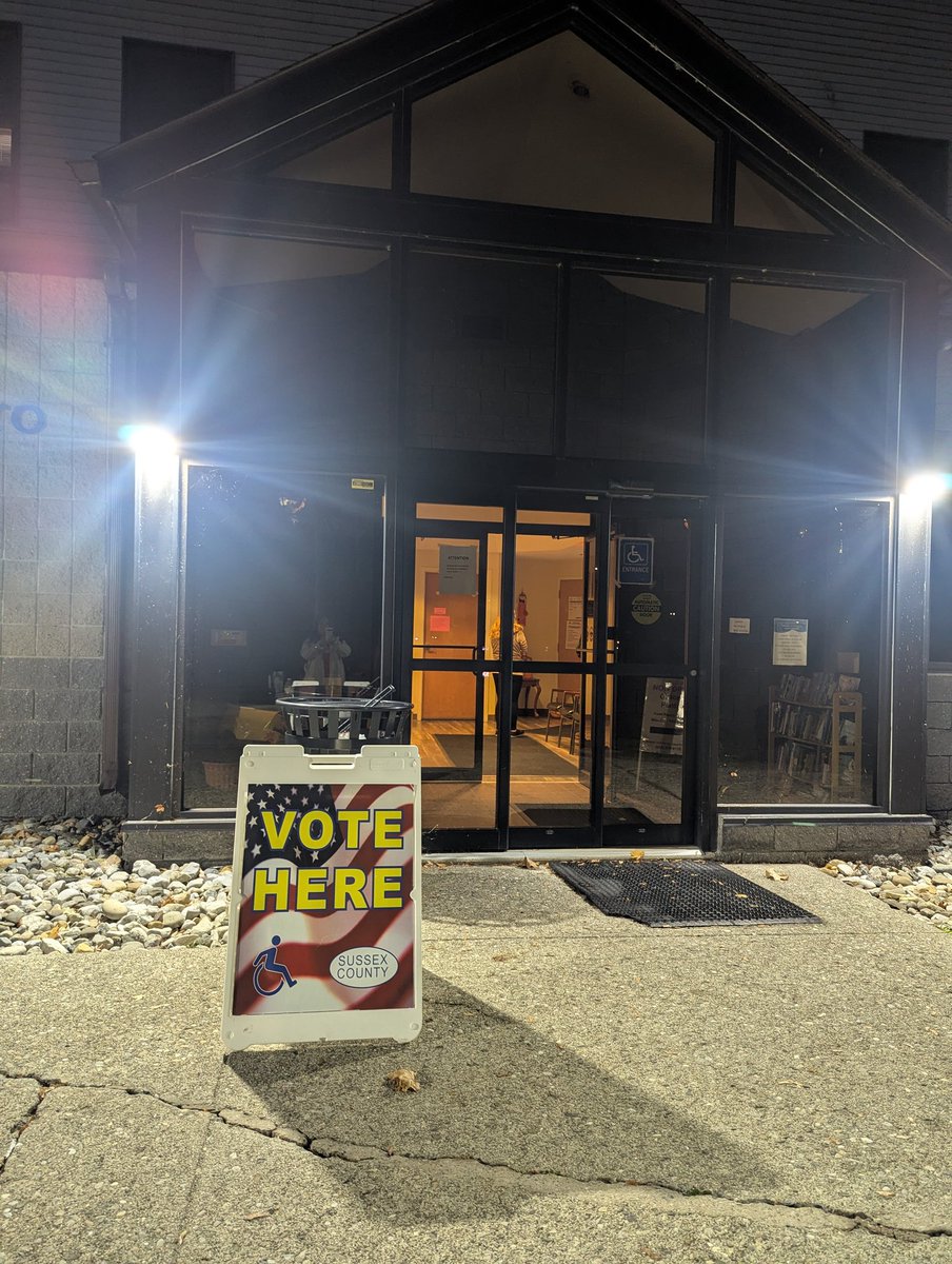 IT'S TIME!!!! 🗳️ VOTE <a href="/Jack4NJ/">Jack Ciattarelli</a>
District 2 Franklin Borough Voter #1 6am 🇺🇸🐘
#SussexHometownConservativeTeam