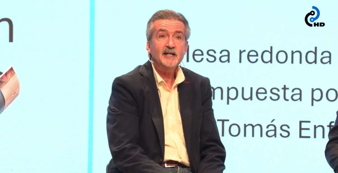 Javier Cameo, consejero de @tecnofirmes, en #XXJornadaASEFMA: 

🗣️ "La obra más ambiciosa con #PRTR ha sido la construcción de una instalación para separar los componentes del RA y volver a utilizarlos como si fuesen materias primas. Nos permite reciclar el 100%."