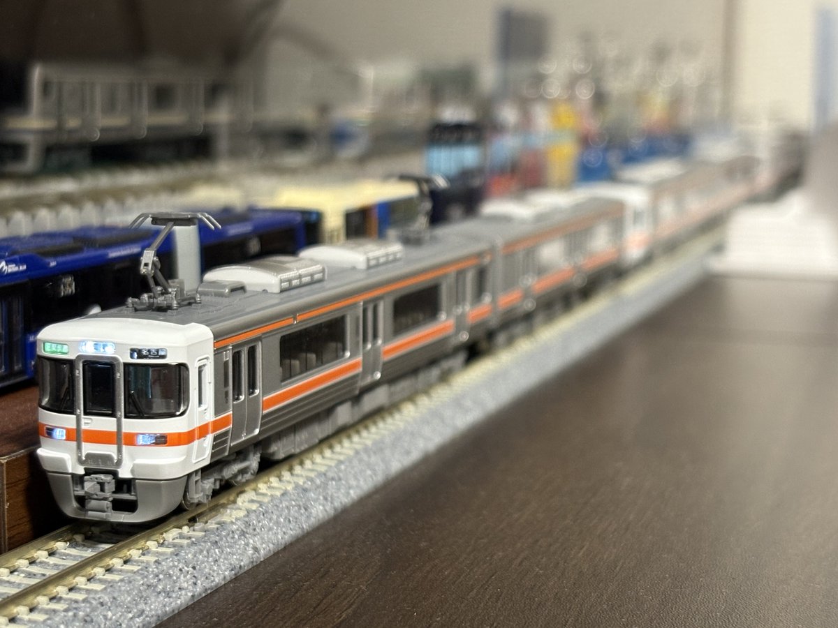 電車なにもわからないけど最近御殿場線走ってるから買っちゃった（6両も…）