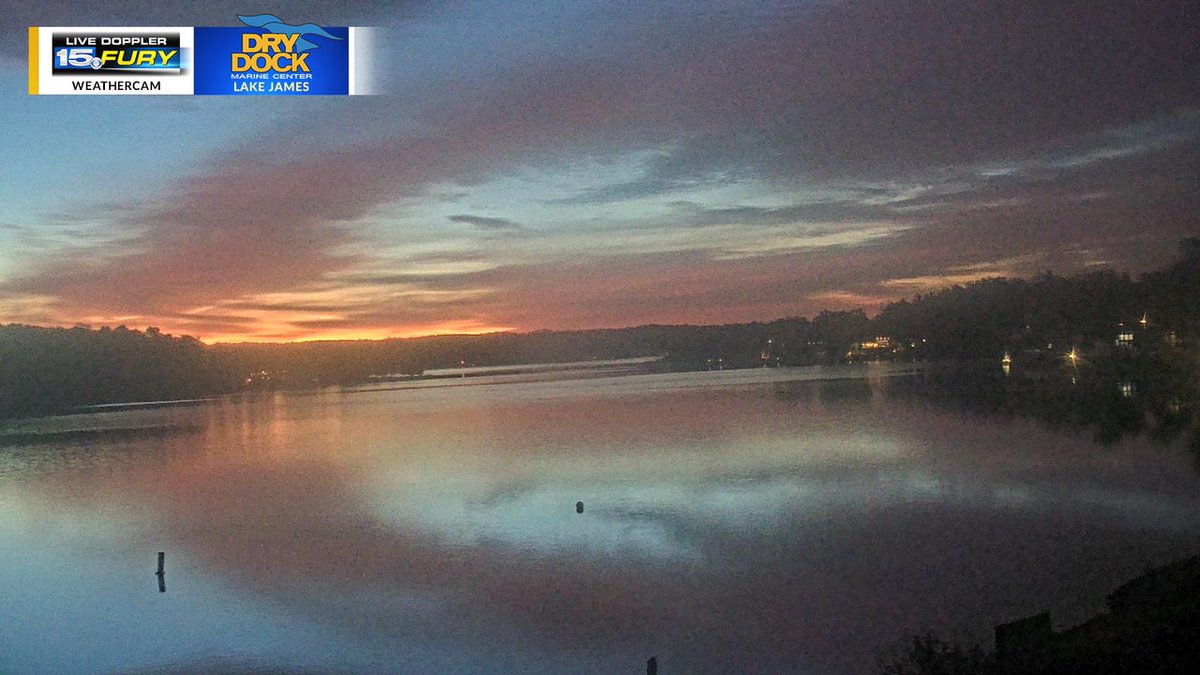 A few more clouds around today, but that’s helping to usher in some warmer air as we move through the week. 🌤️ Enjoy it while it lasts  it’s a whole different story this weekend! Temperatures will take a tumble, with highs only in the 40s. 🥶 wane.com/weather?utm_me…