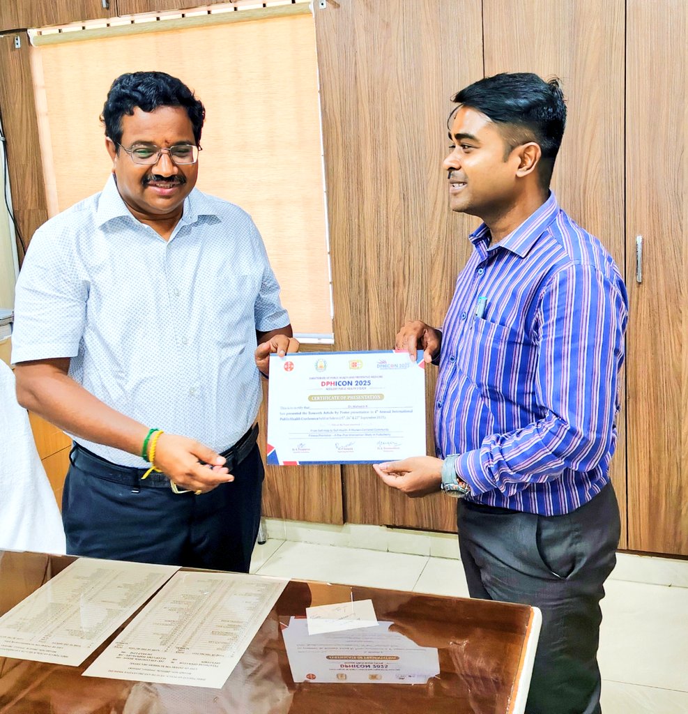 dr_nish's tweet image. Grateful for the recognition from Dr. Sampath sir,Add. Director at #DPHICON2025! Great discussions with DPH officials in #PeriyarUniversity ,#Salem. Onwards and upwards! 💪📊
Oral presentation on Physical fitness among SHG,A Pre &amp;amp; Post Intervention study