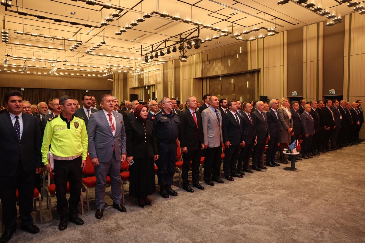 Avrupa Birliği ve Türkiye Cumhuriyeti’nin ortak finansmanıyla yürütülen “Trabzon Sürdürülebilir Kentsel Ulaşım Planı ” projesi kapsamında düzenlenen “Uluslararası Sürdürülebilir Ulaşım Konferansı ve Kapanış Etkinliği” Trabzon Büyükşehir Belediyesi ev sahipliğinde gerçekleştirildi