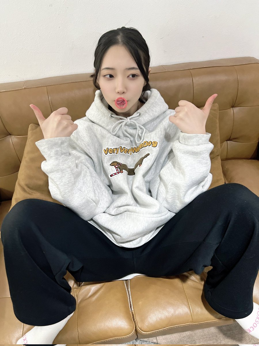 futaba_ema_LIFE's tweet photo. ♡ご報告♡

Fantiaで今日から11/30まで全商品約50%オフセールします💪

https://t.co/tLmpPgwWsj

エマのプライベート動画だからAVとはまた違ったよさ盛りだくさん🫶 https://t.co/xK9NMMhMuh