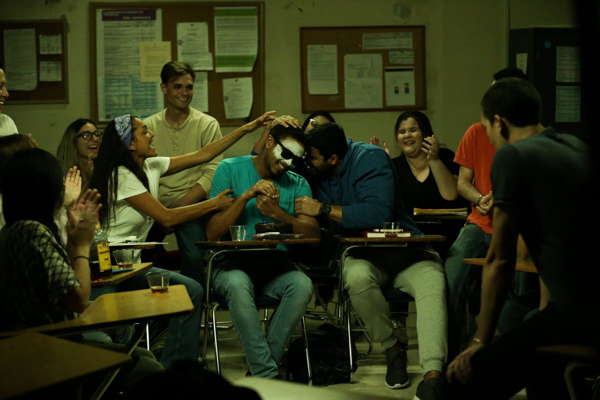 A young Venezuelan escapes to Miami seeking asylum after being detained and tortured during the 2017 protests. There, he meets Melissa, who helps him fight his case as he battles guilt, trauma, and an impossible choice: stay safe or return home.🎬

🎟️ bit.ly/simonfilmtokyo