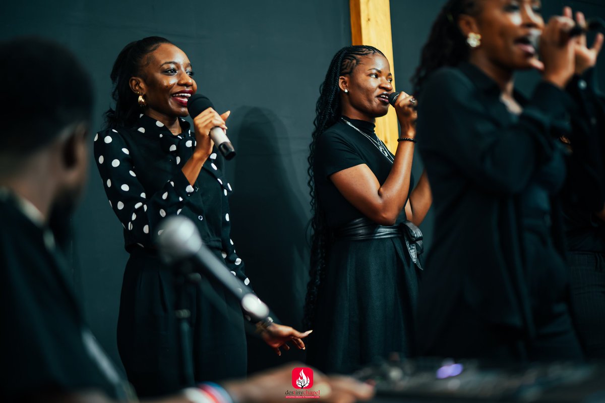 DestinyChapel04's tweet image. This is our worship scene. Moments captured from last Sunday as we lifted our voices and hearts to God. Every song, every smile, every raised hand tells a story of His goodness.

Praise and worship team

#destinychapel #SundayRecap #photooftheday #praiseandworship #photography