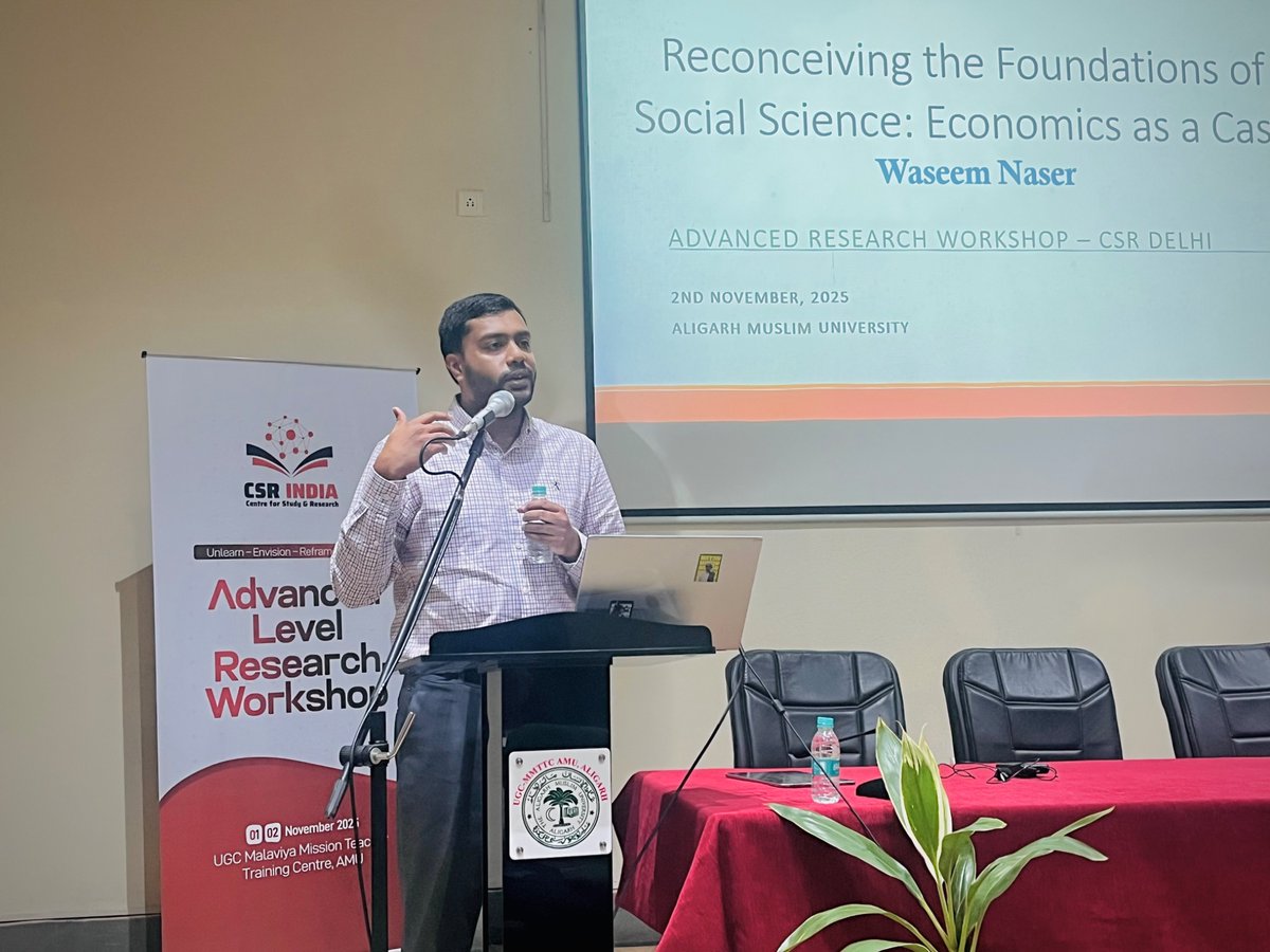 CenterForStudy1's tweet image. Day two of began with Dr. Zulqernain Haider from IIUM Malaysia. This was followed by Dr. Waseem Naser from CSR. Next, Prof. Muhammad Mumtaz Ali from IIUM shared his inights. The session concluded with a conversation between Dr. Yusuf Amin  and Dr. Mohammed Rizwan.