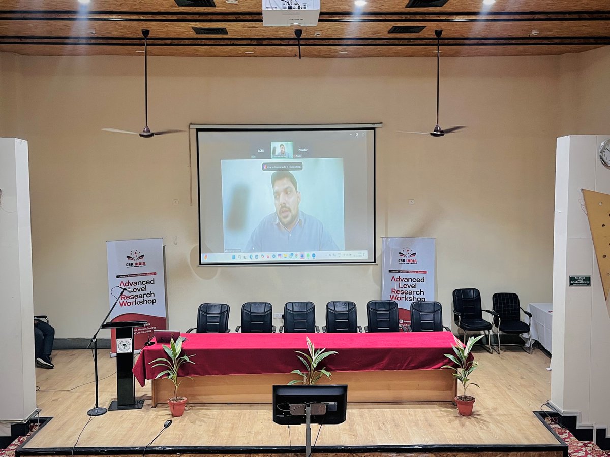 CenterForStudy1's tweet image. Day two of began with Dr. Zulqernain Haider from IIUM Malaysia. This was followed by Dr. Waseem Naser from CSR. Next, Prof. Muhammad Mumtaz Ali from IIUM shared his inights. The session concluded with a conversation between Dr. Yusuf Amin  and Dr. Mohammed Rizwan.