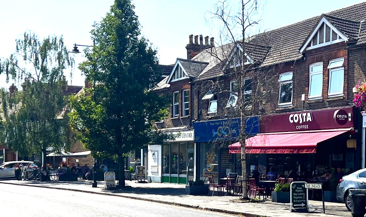DBKProperty's tweet photo. New Instruction!!  Versatile, modern #office suites with parking from 2,360 sq.ft. to 4,932 sq.ft. in #BourneEnd village centre, close to excellent road and rail connections #ToLet https://t.co/6qvTsGXJ8g