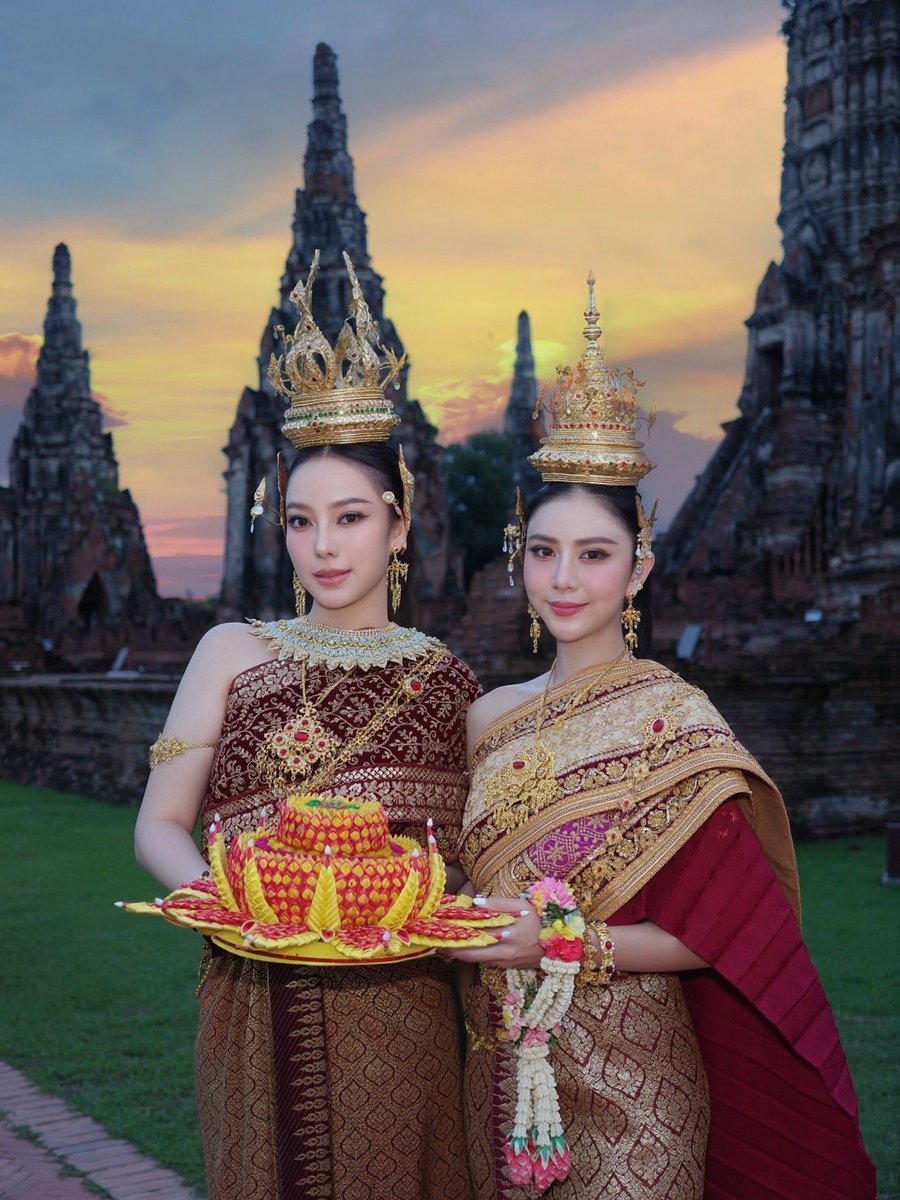 Preaw_family tweet media