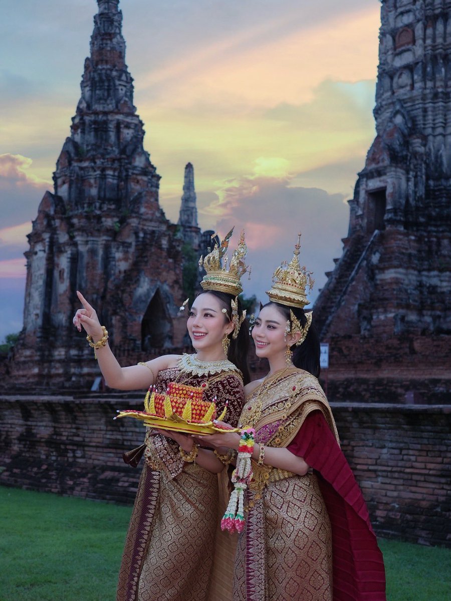 Preaw_family tweet media